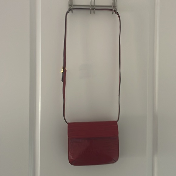 Salvatore Ferragamo Red-Croc Leather Crossbody Bag - Picture 8 of 8